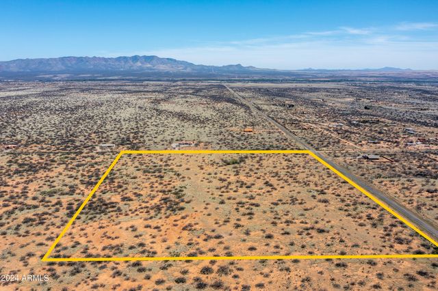 38 Acres 3 Canyons Boulevard P, Hereford, AZ 85615