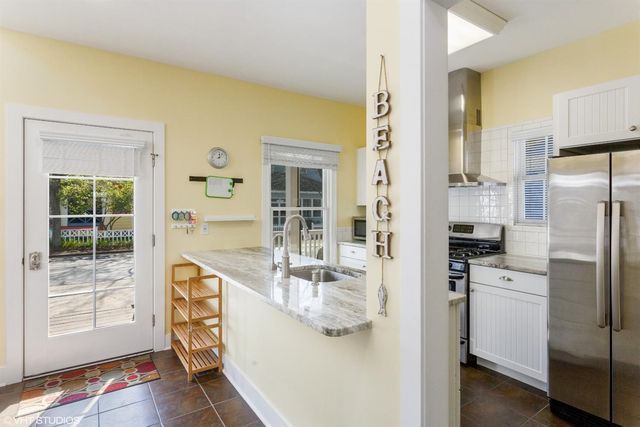 212 Beachwalk Lane, Michigan City, IN 46360