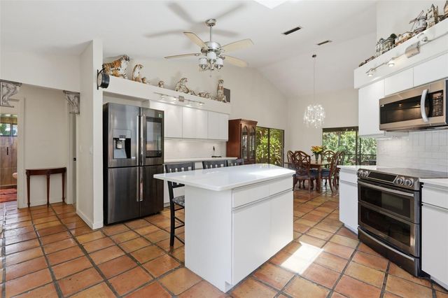 881 PINTO CIRCLE, Nokomis, FL 34275