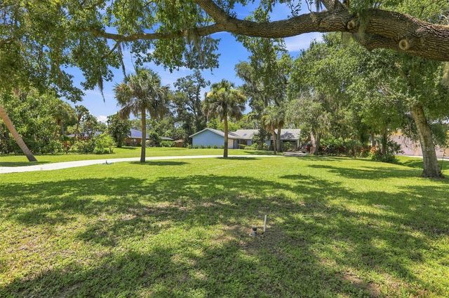 881 PINTO CIRCLE, Nokomis, FL 34275