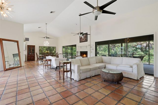 881 PINTO CIRCLE, Nokomis, FL 34275