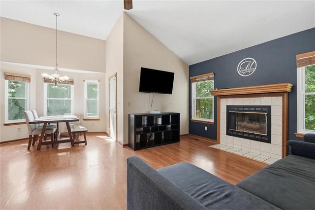1104 Park Drive, Greenwood, MO 64034