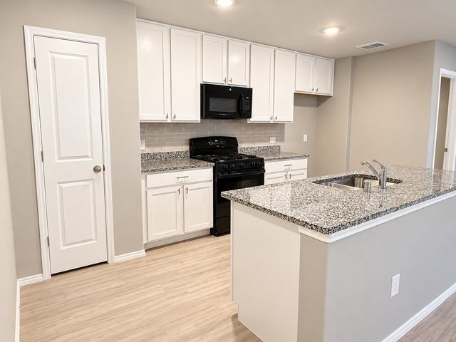 1917 Ashland Street, Mckinney, TX 75071