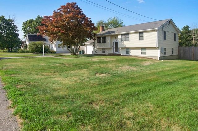 115 Hancock St, Abington, MA 02351