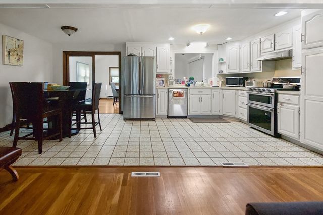115 Hancock St, Abington, MA 02351