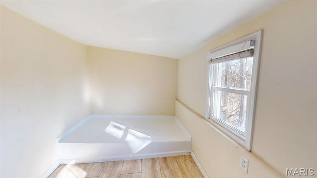 3316 Commonwealth Avenue, St Louis, MO 63143