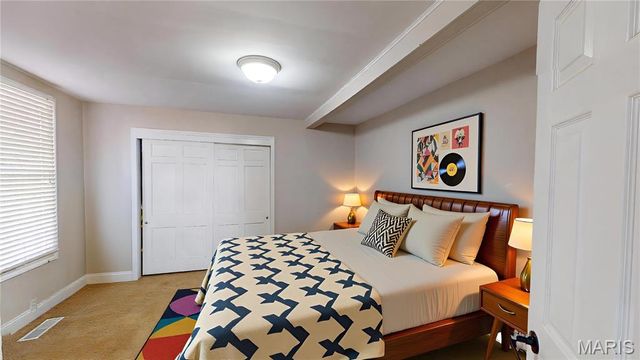 3316 Commonwealth Avenue, St Louis, MO 63143