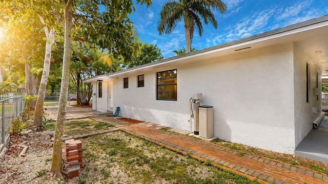 578 SW 2nd Street, Florida City, FL 33034