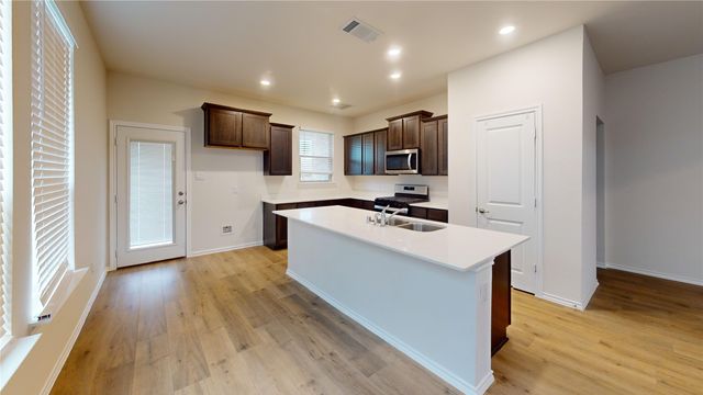 3941 Oak Creek Circle, Denison, TX 75020