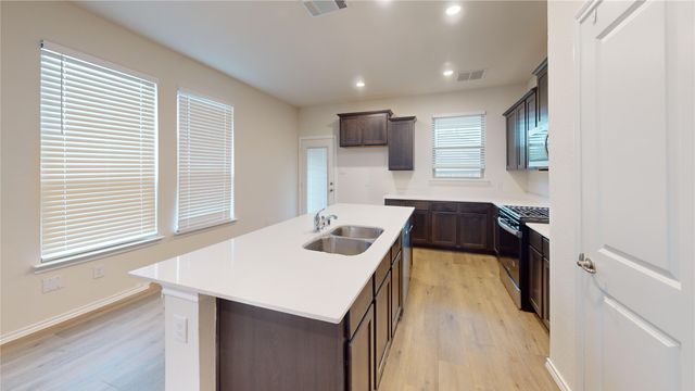 3941 Oak Creek Circle, Denison, TX 75020