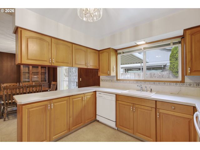 7211 N OLIN Ave, Portland, OR 97203