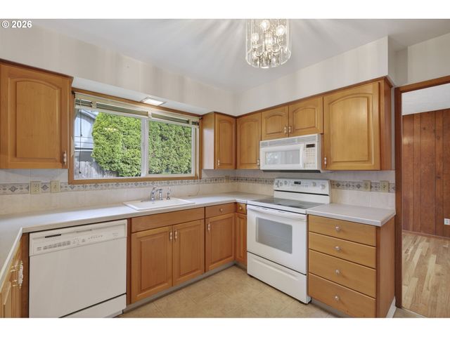 7211 N OLIN Ave, Portland, OR 97203