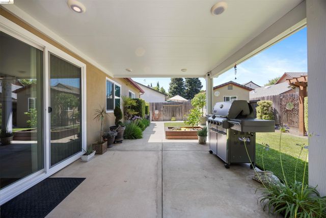 1821 Bumgardner Court, Modesto, CA 95355