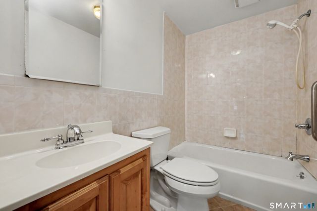 170 Dunn Avenue, Stamford, CT 06905