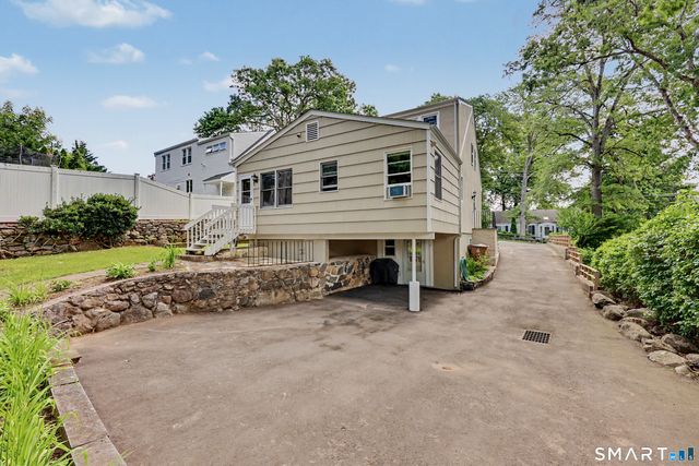 170 Dunn Avenue, Stamford, CT 06905