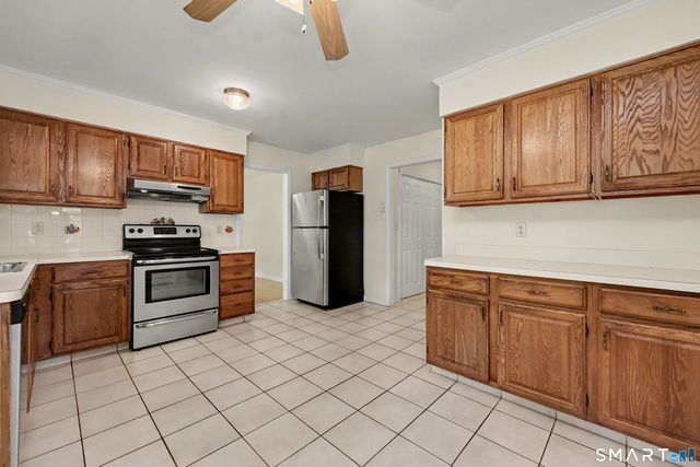 170 Dunn Avenue, Stamford, CT 06905
