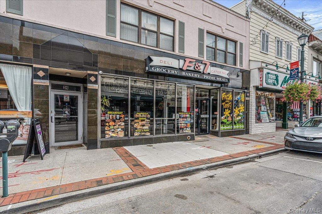 38 Atlantic Avenue, Lynbrook, NY 11563 — photo 2