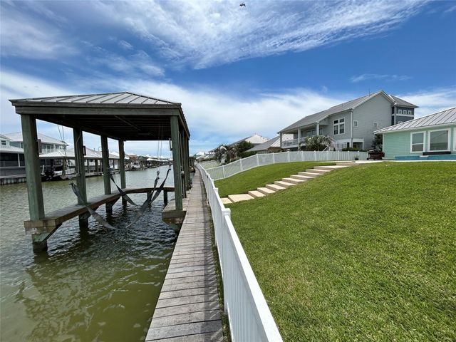 5313 Allen Cay Drive, Texas City, TX 77590