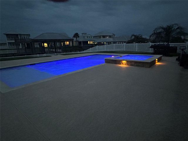 5313 Allen Cay Drive, Texas City, TX 77590