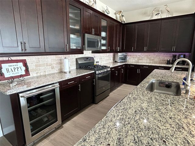 5313 Allen Cay Drive, Texas City, TX 77590