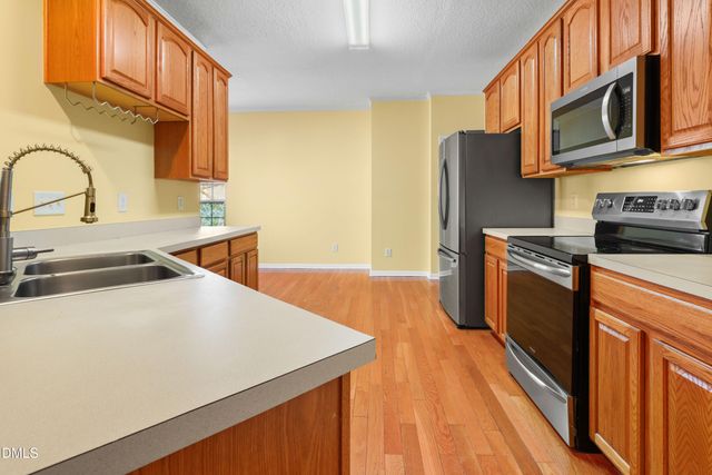 100 Henson Place, Apex, NC 27502