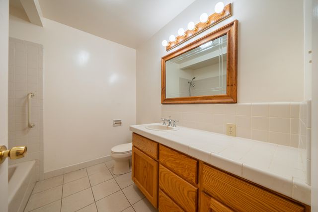 77 WILSHIRE Drive, Redding, CA 96002