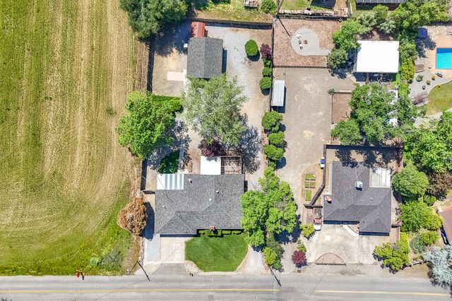77 WILSHIRE Drive, Redding, CA 96002