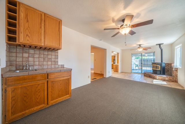 77 WILSHIRE Drive, Redding, CA 96002