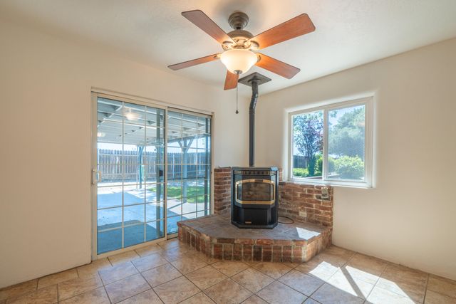 77 WILSHIRE Drive, Redding, CA 96002