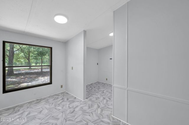 2092 John Henry Store Road, Currie, NC 28435