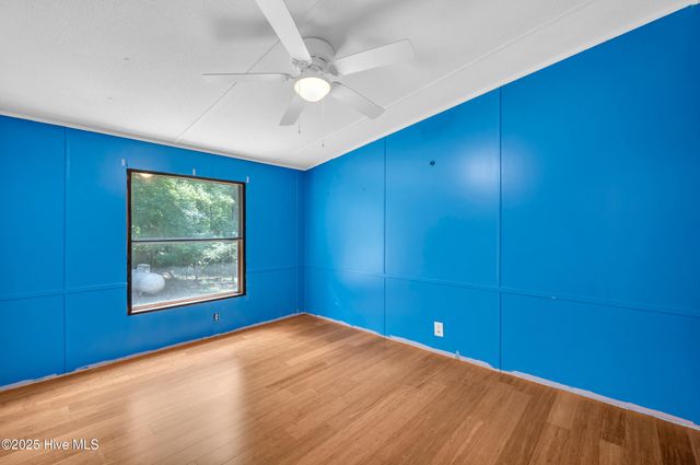 2092 John Henry Store Road, Currie, NC 28435