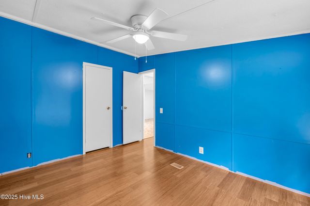 2092 John Henry Store Road, Currie, NC 28435