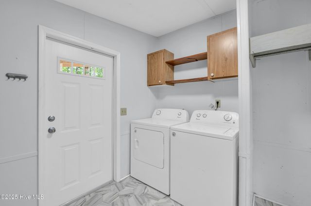 2092 John Henry Store Road, Currie, NC 28435