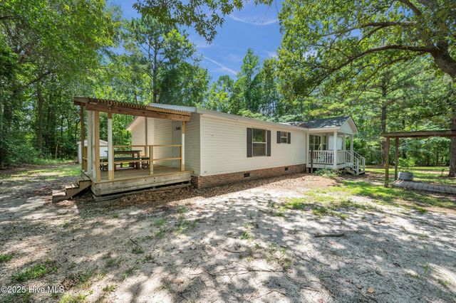 2092 John Henry Store Road, Currie, NC 28435