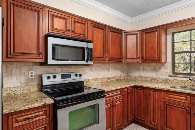 11990 SE 112TH AVENUE ROAD, Belleview, FL 34420