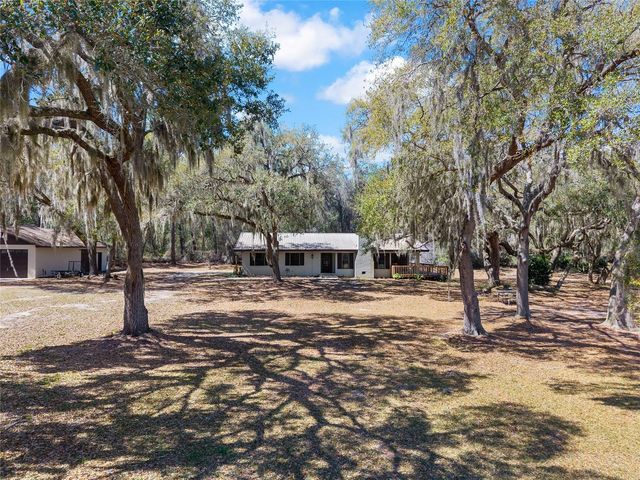 11990 SE 112TH AVENUE ROAD, Belleview, FL 34420