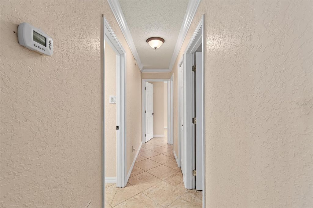 Image 35 of property listing at 11990 SE 112TH AVENUE ROAD, Belleview, FL 34420