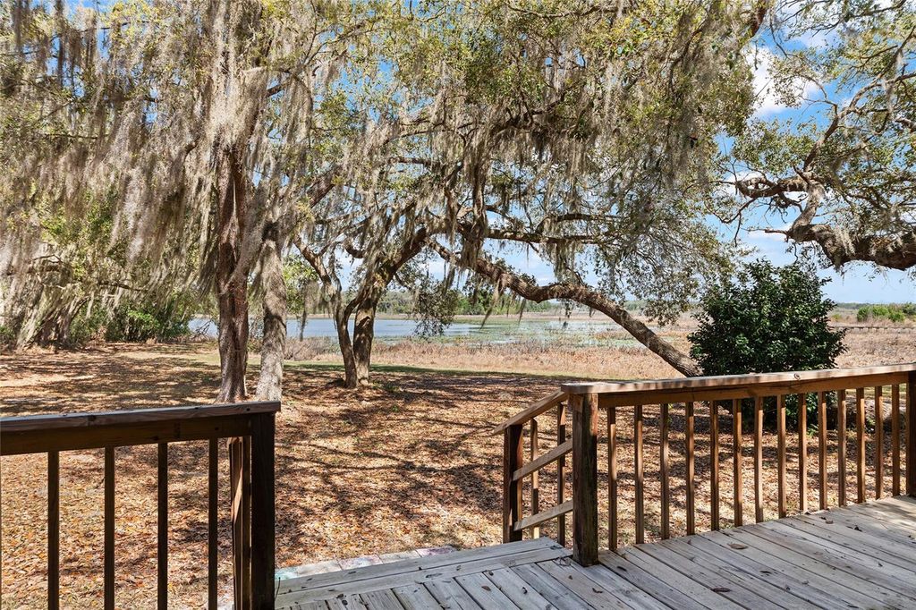 Image 47 of property listing at 11990 SE 112TH AVENUE ROAD, Belleview, FL 34420