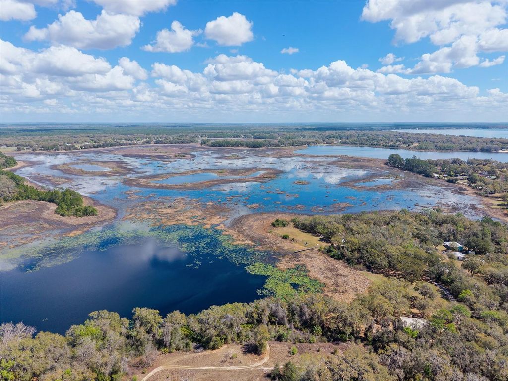 Image 81 of property listing at 11990 SE 112TH AVENUE ROAD, Belleview, FL 34420