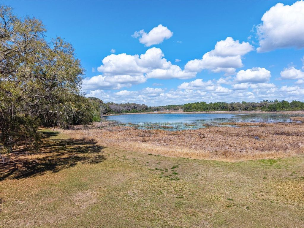 Image 84 of property listing at 11990 SE 112TH AVENUE ROAD, Belleview, FL 34420