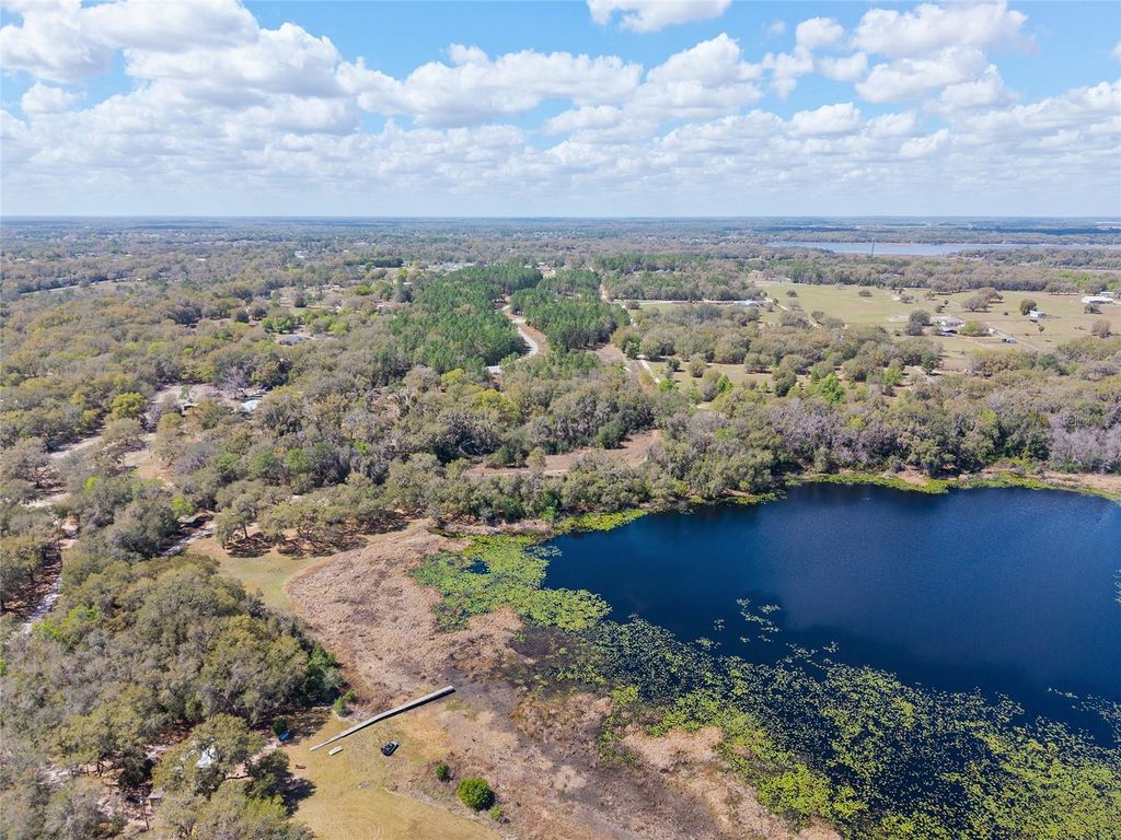 Image 88 of property listing at 11990 SE 112TH AVENUE ROAD, Belleview, FL 34420