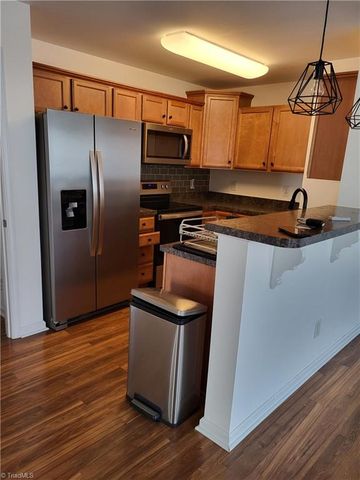 1625 Cherry Blossom Lane, Winston-salem, NC 27127