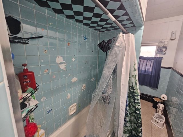 35 Tuttle St, Revere, MA 02151