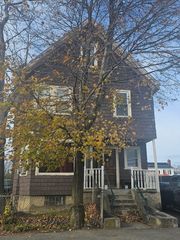 35 Tuttle St, Revere, MA 02151