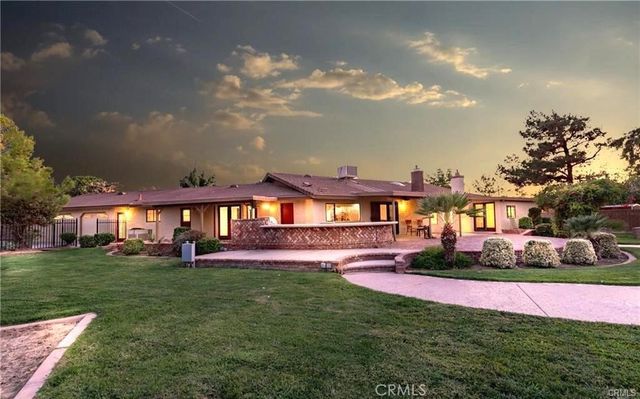 2745 W Avenue N12, Palmdale, CA 93551