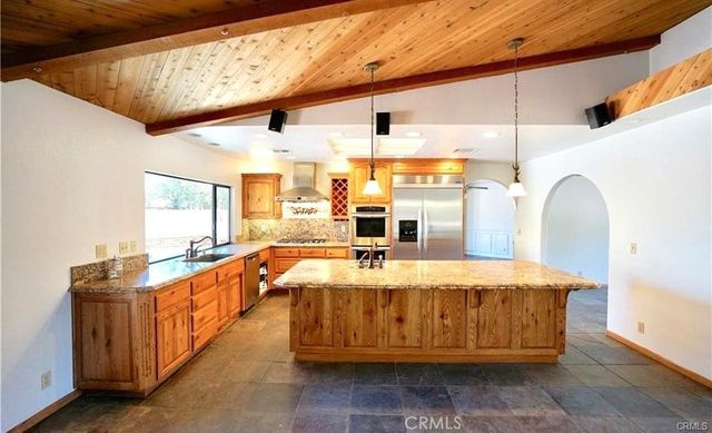 2745 W Avenue N12, Palmdale, CA 93551