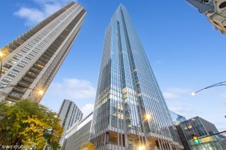 14 W Superior Street 5401, Chicago, IL 60654