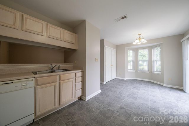 6627 Nevin Glen Drive, Charlotte, NC 28269