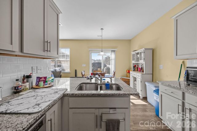 9839 Oak Barrel Lane, Charlotte, NC 28215