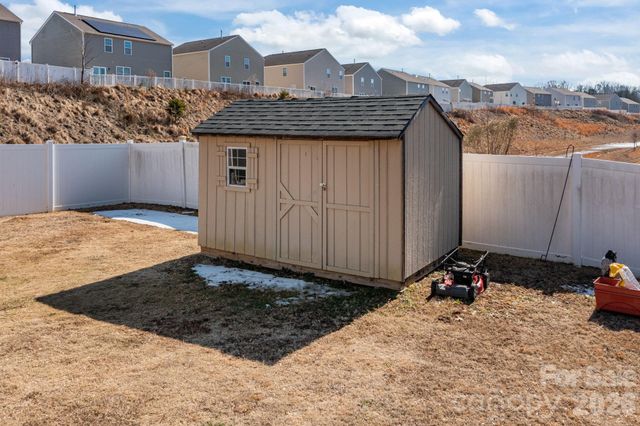 9839 Oak Barrel Lane, Charlotte, NC 28215